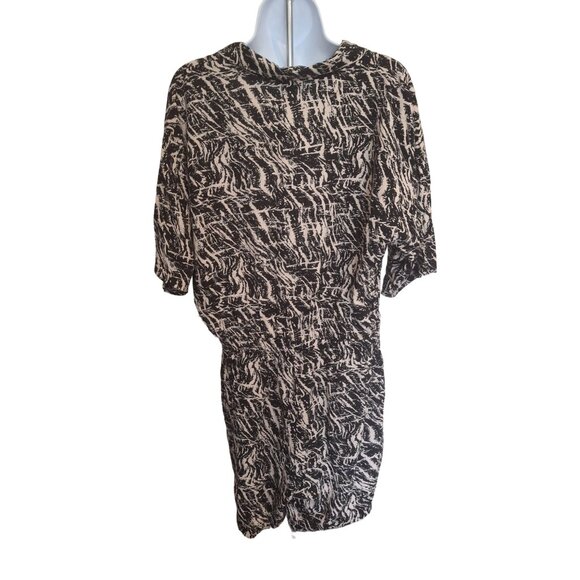 Luxology Womens Romper XL Black White Abstract Short Sleeve V Neck Phoebe Buffay - Picture 2 of 10